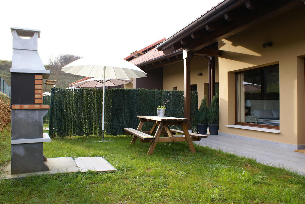 Apartamentos La Senda San Juan de Parres Chambre photo