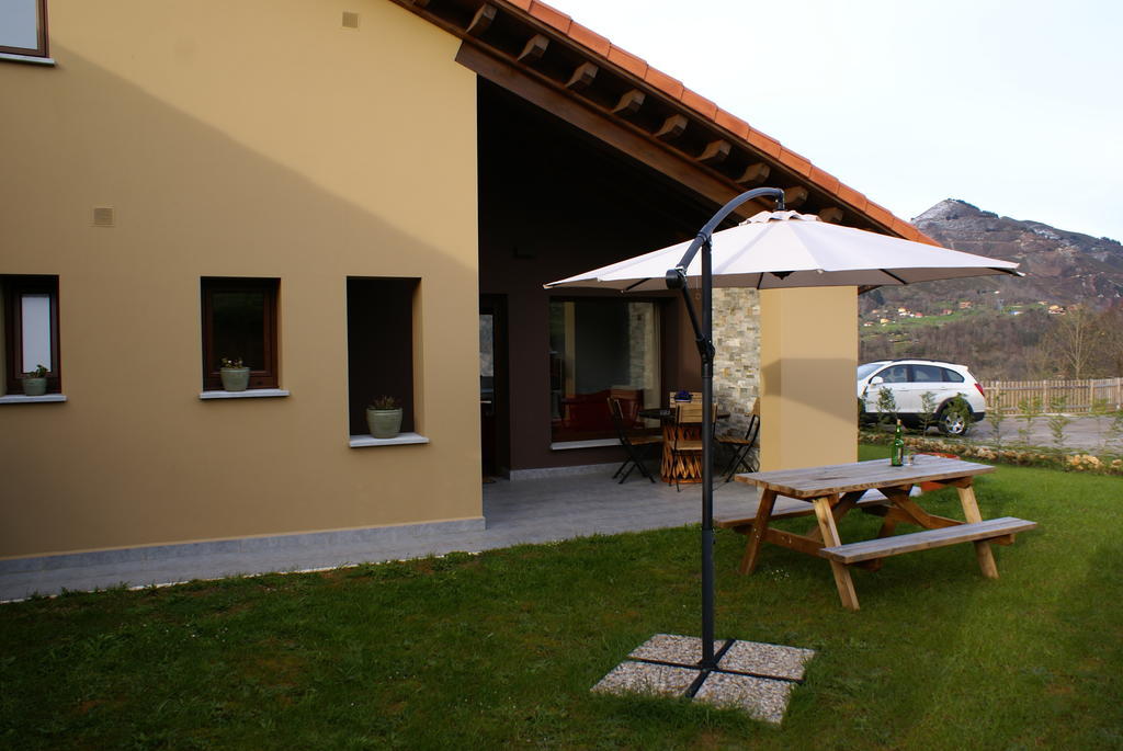 Apartamentos La Senda San Juan de Parres Chambre photo
